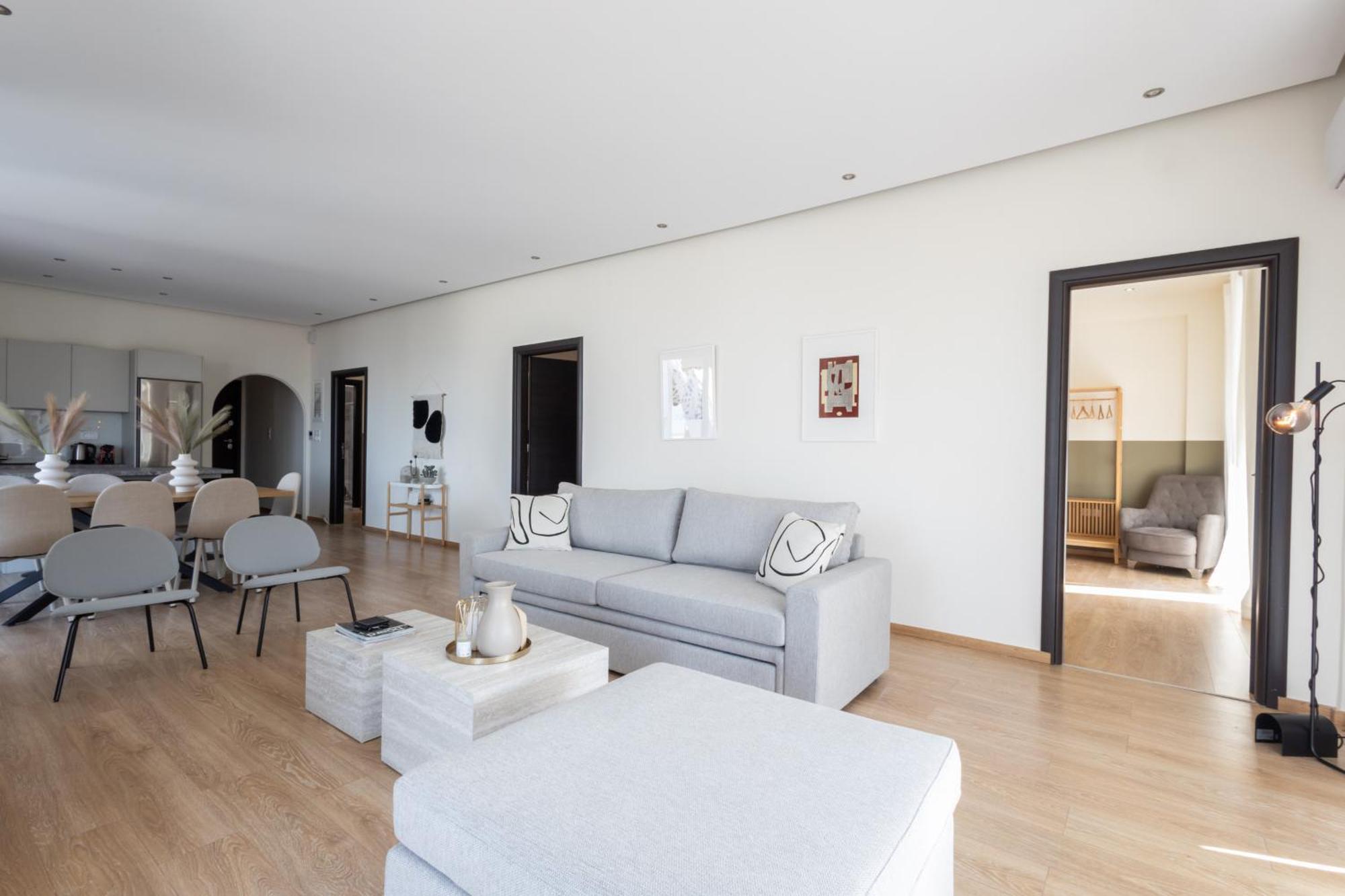 Luxurious 3-Bedroom Seaside Retreat Fully Renovated In 2025 Athen Eksteriør billede