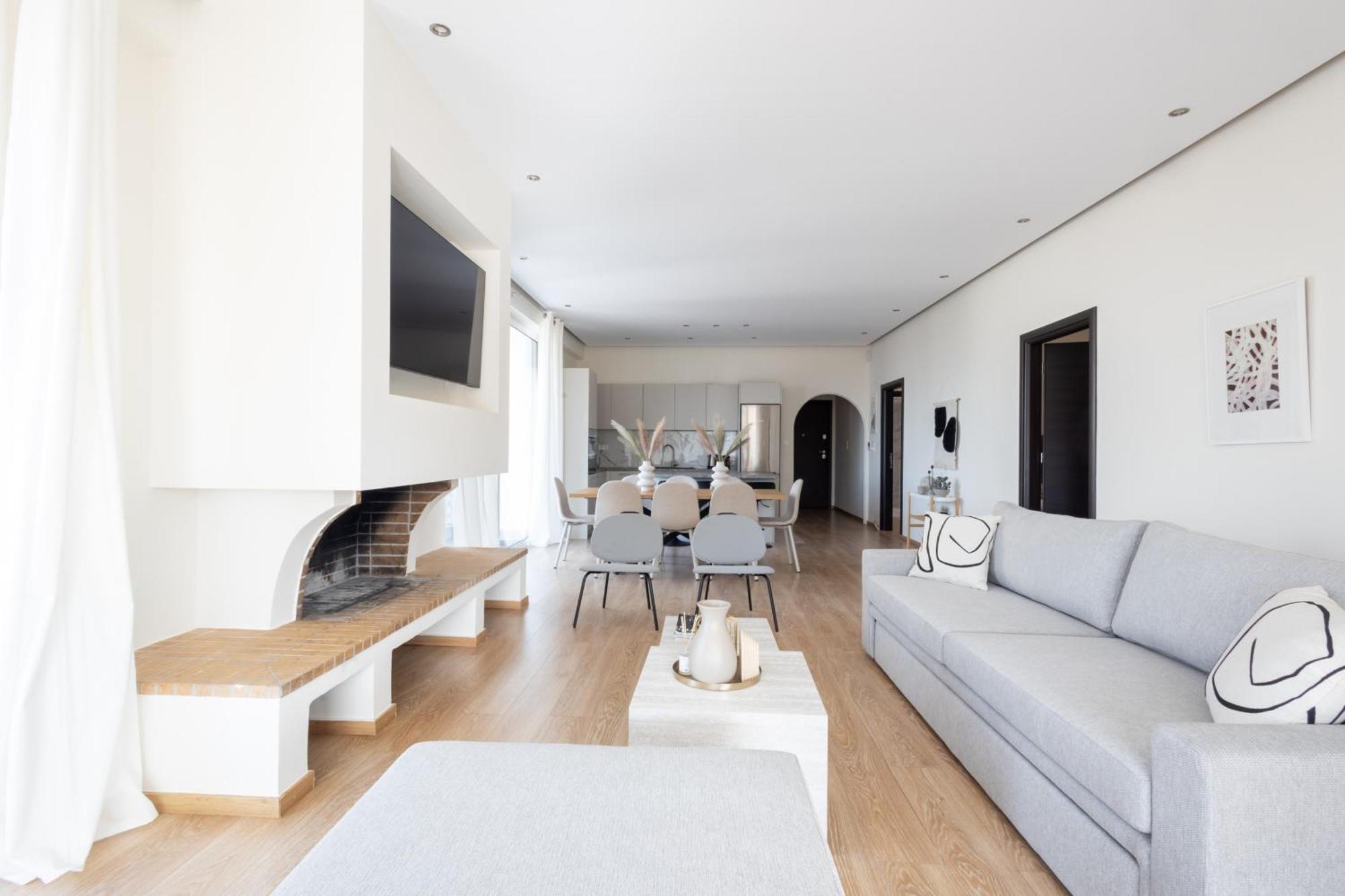 Luxurious 3-Bedroom Seaside Retreat Fully Renovated In 2025 Athen Eksteriør billede